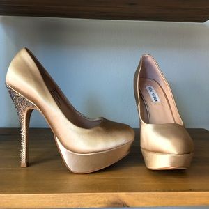 Steve Madden Nude Partyy-R pumps